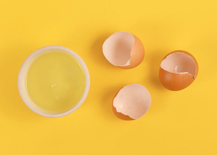 Sử dụng lòng trứng gà làm mặt nạ chống lão hóa nâng cơ vô cùng đơn giản