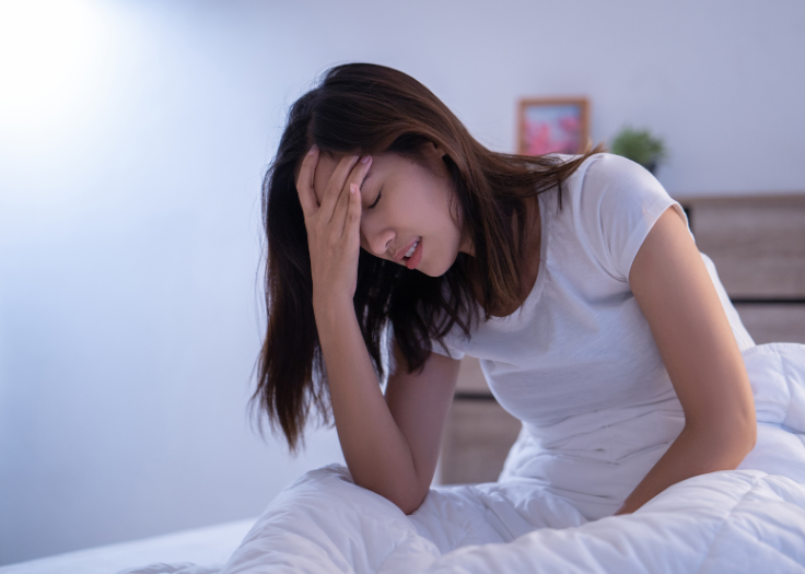 Rối loạn kinh nguyệt, đau đầu, khó ngủ,... có thể là những triệu chứng cảnh báo sự suy giảm nội tiết tố 